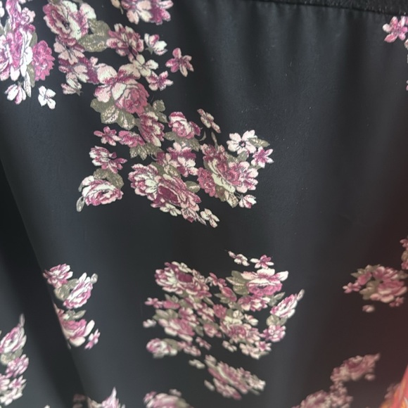 Rewind Black and Pink Graphic Cap Sleeve Blouse - Picture 7 of 7